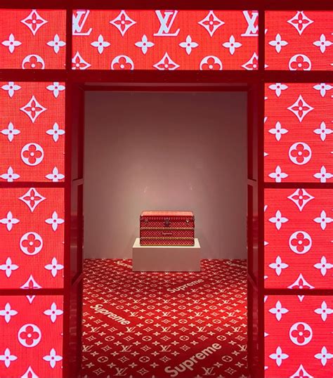 supreme lv pop up store paris|louis vuitton x supreme price.